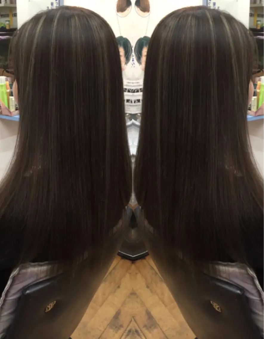 ロング カラー ヘアアレンジ フォギーグレージュ グレージュ ハイライトカラー 外国人風カラー ハイライト ヘアカラー 三輪 太一のヘアスタイル