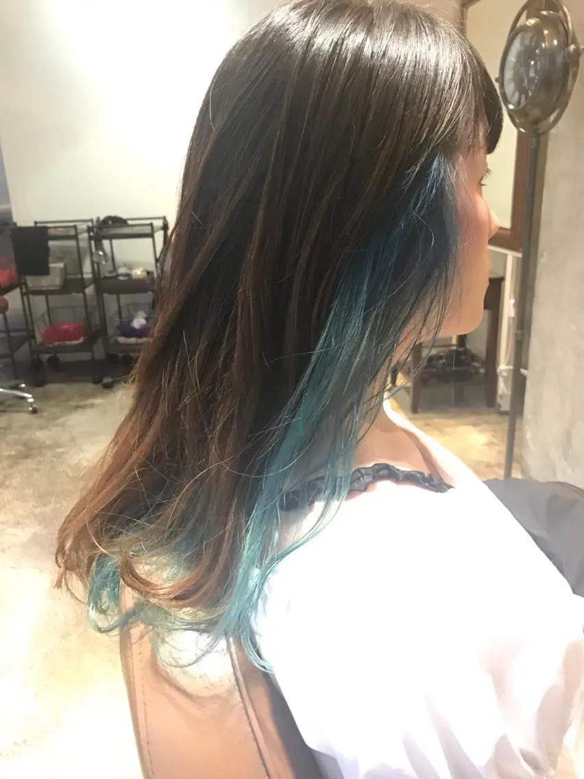 セミロング カラー パーマ ヘアアレンジ メンズ キッズ ネイル マツエク・マツパ グリーン サロンドミルク 原宿のヘアスタイル