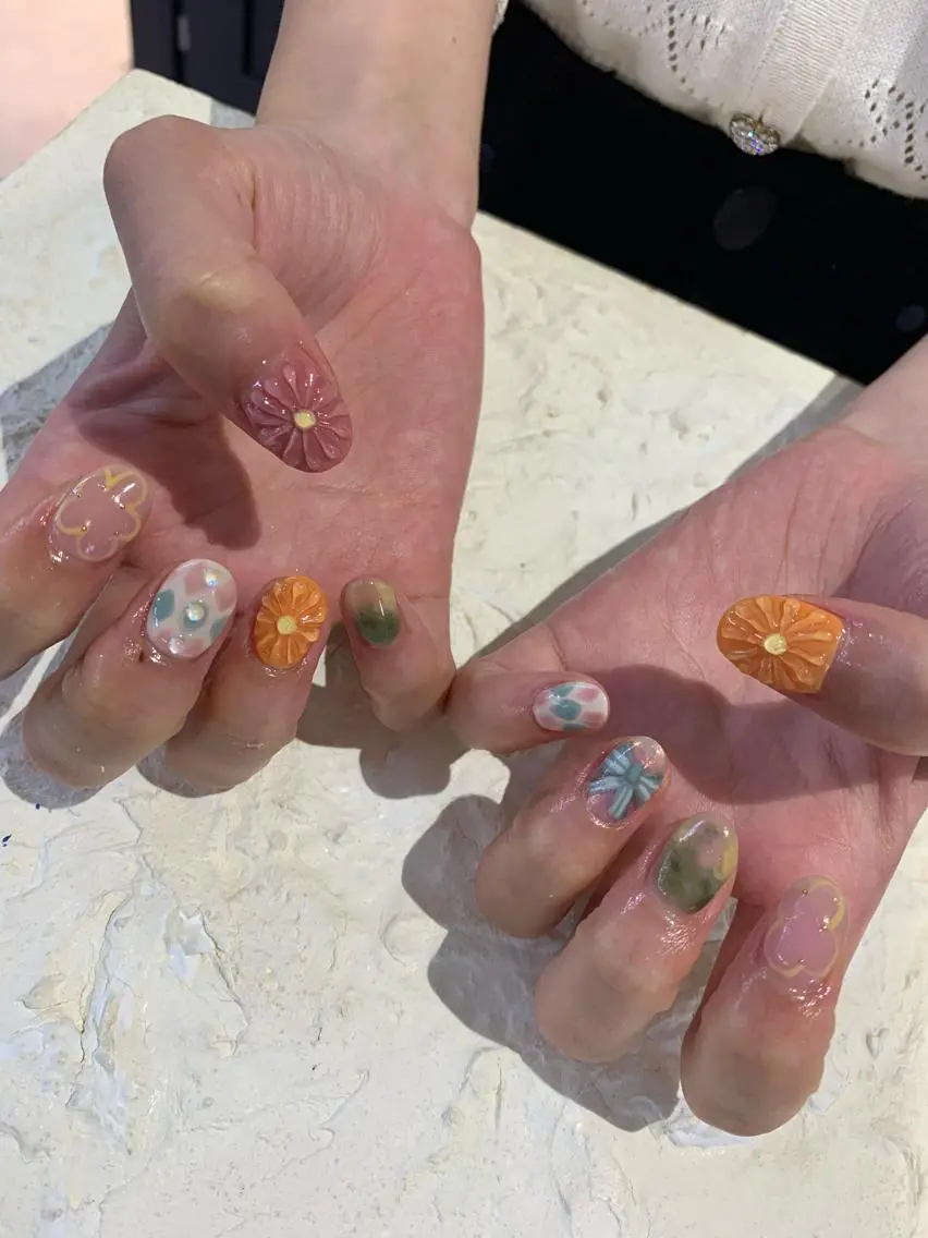 ネイル パステルネイル マキノ ユイのネイルデザイン