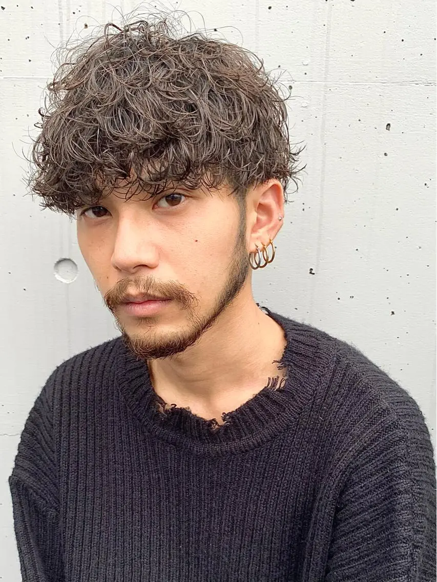 パーマ メンズ マッシュ メンズパーマ ツイストスパイラルパーマ 波巻きパーマ スパイラルパーマ センターパート／マッ シュ／パーマ　あさみのヘアスタイル