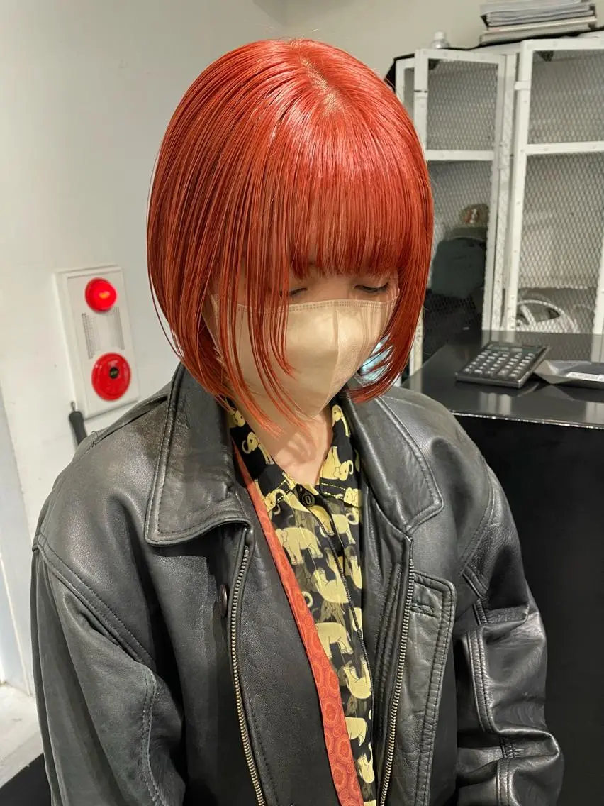ショート カラー パーマ ヘアアレンジ メンズ キッズ ネイル マツエク・マツパ アイブロウ メンズブリーチ ブリーチ オレンジ カラーマツエク オレンジ カット ヘアカラー トリートメント 艶ハイトーン/ヘア アレンジAYAKAのヘアスタイル