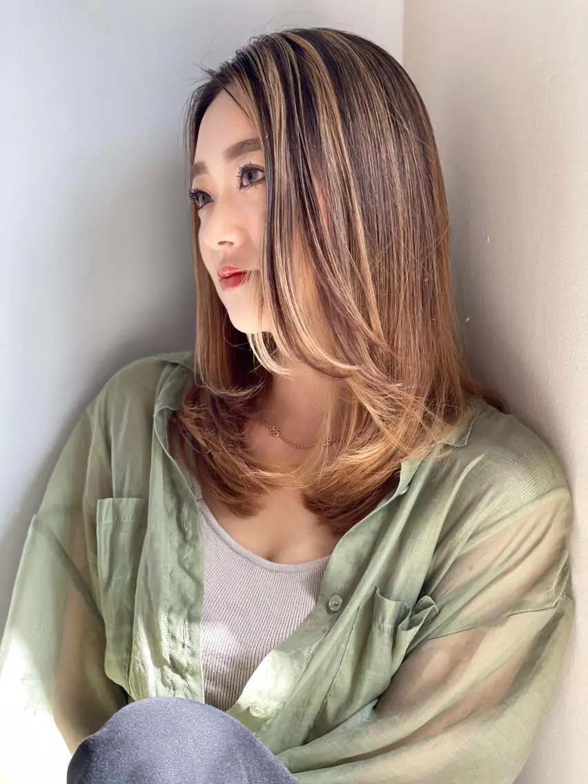 ロング カラー ヘアアレンジ マツエク・マツパ アクアカラー ダブルカラー グラデーションカラー ハイライトカラー イルミナカラー Luana / 公式 / 大通のヘアスタイル