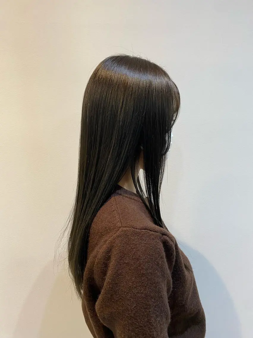 ロング カラー アッシュ アッシュグレー バレイヤージュ ブリーチ ケアブリーチ 大人かわいい×艶髪 🤍塩川のヘアスタイル