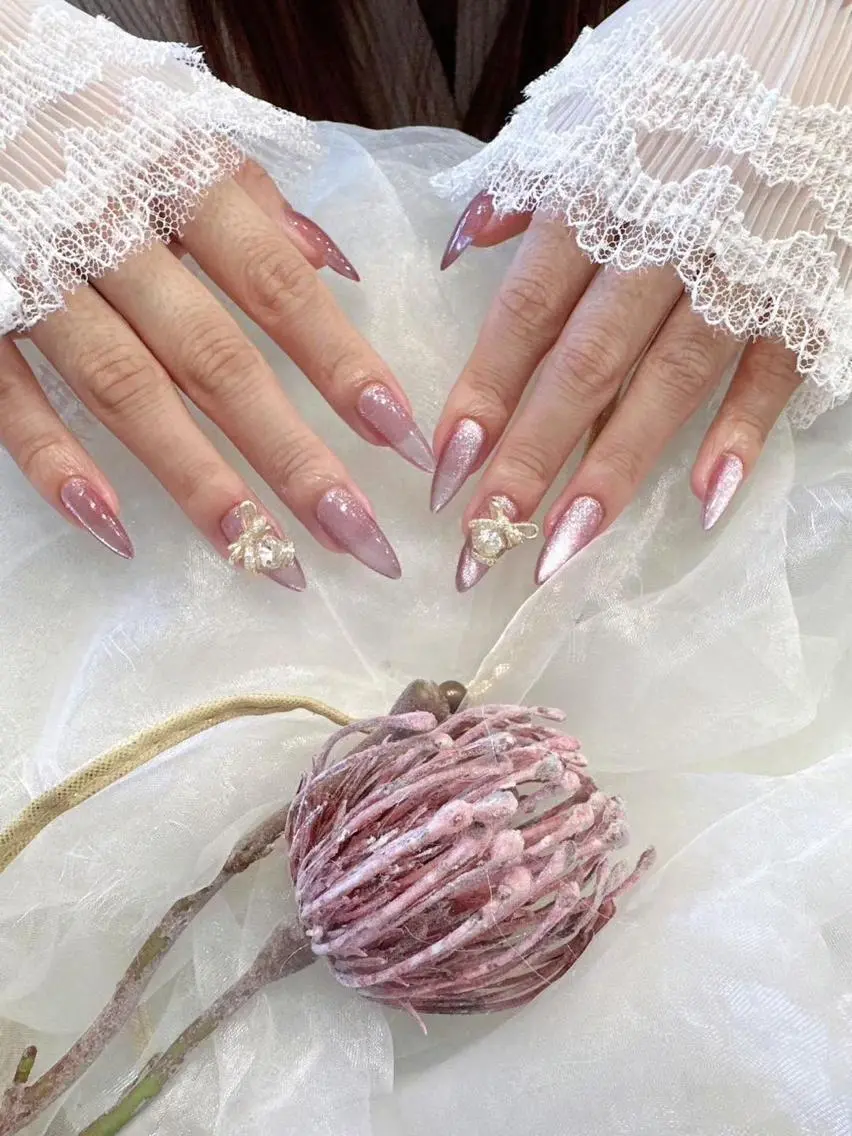 ネイル マグネットネイル ピンク 春ネイル ワンホンネイル Babarla Nailのネイルデザイン