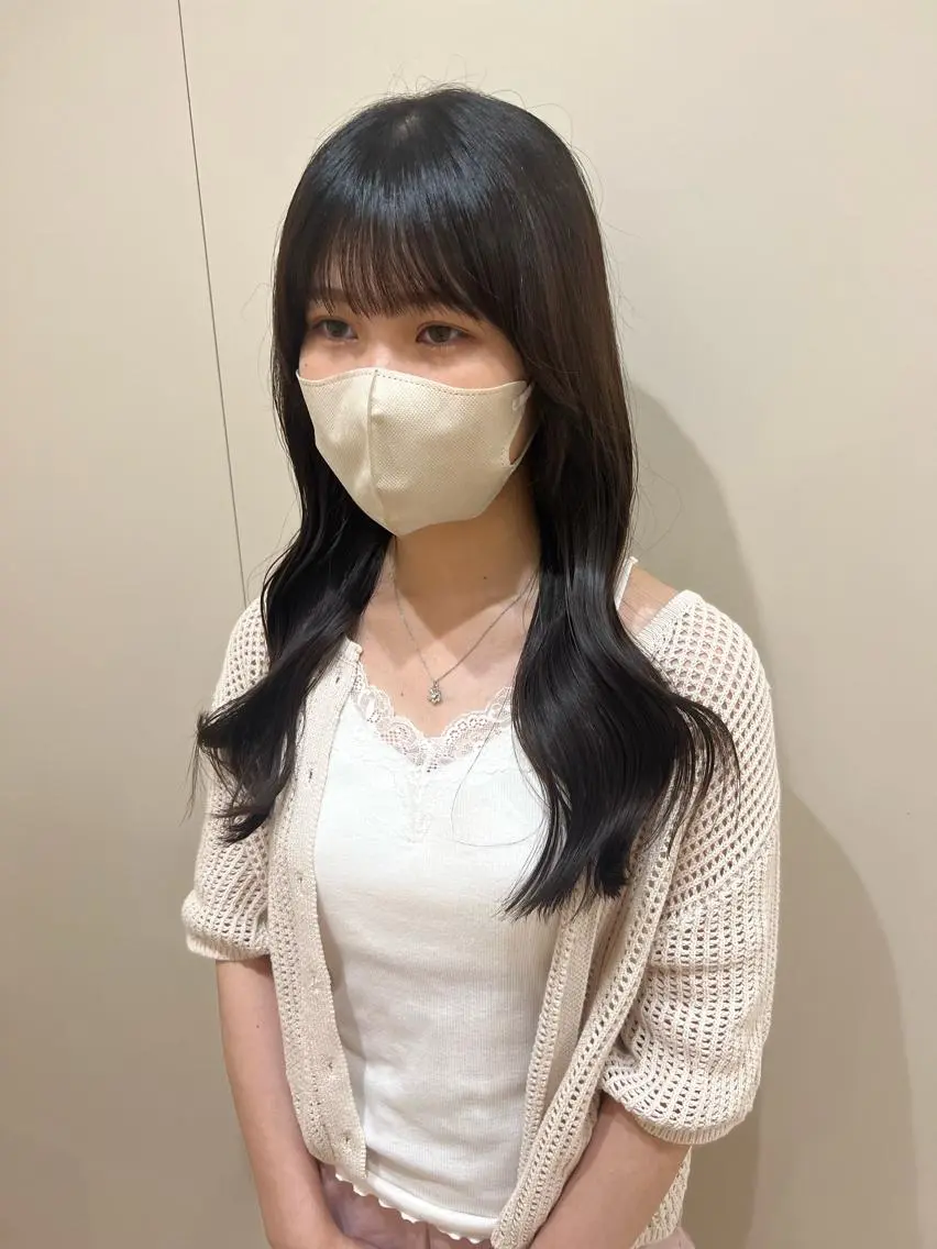 セミロング カラー エギョモリ 外国人対応 佐久間のヘアスタイル