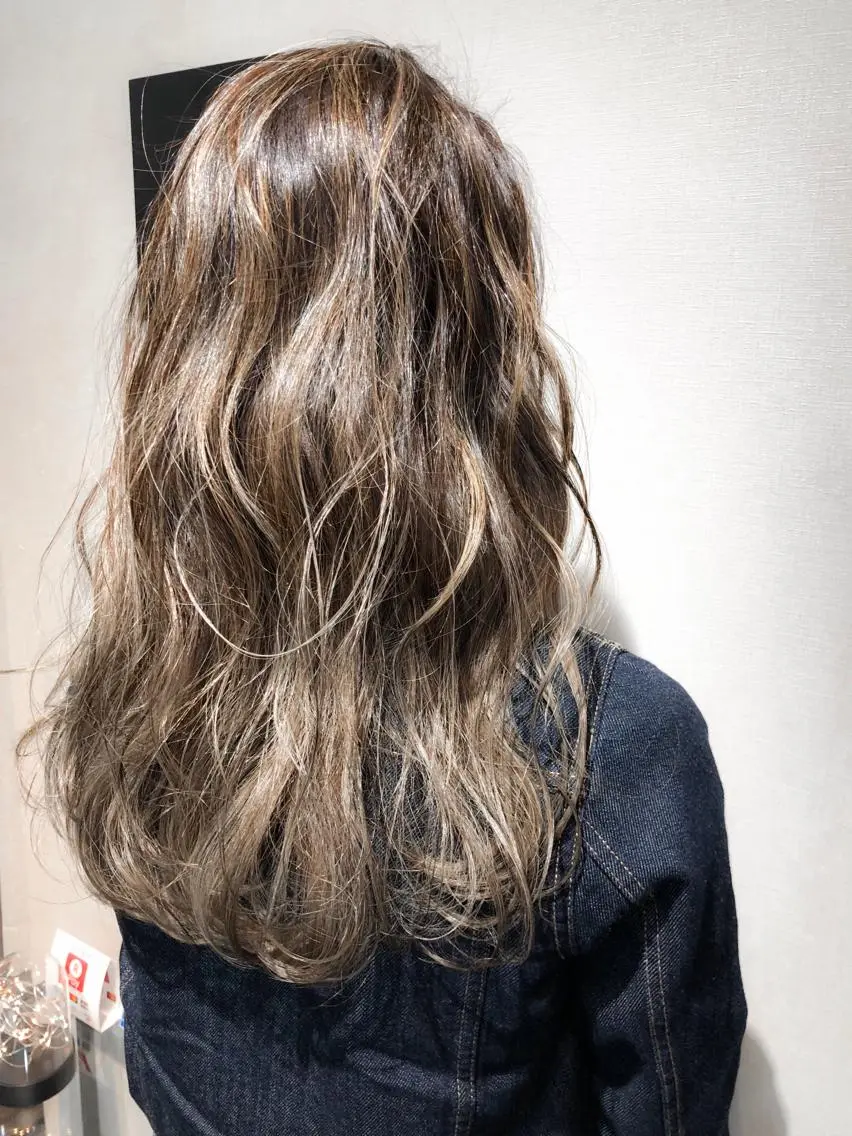 ロング カラー ハイライトカラー ハイライト ハイライト/髪質改善 ans/黒木 和大のヘアスタイル