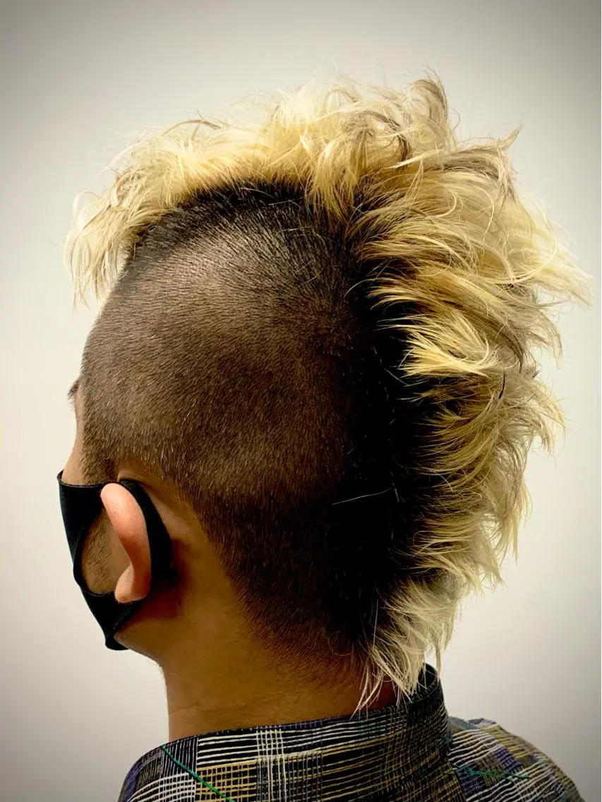 ショート メンズ メンズバレイヤージュ メンズブリーチ メンズハイライト メンズインナーカラー メンズ韓国風 Koichi Satoのヘアスタイル
