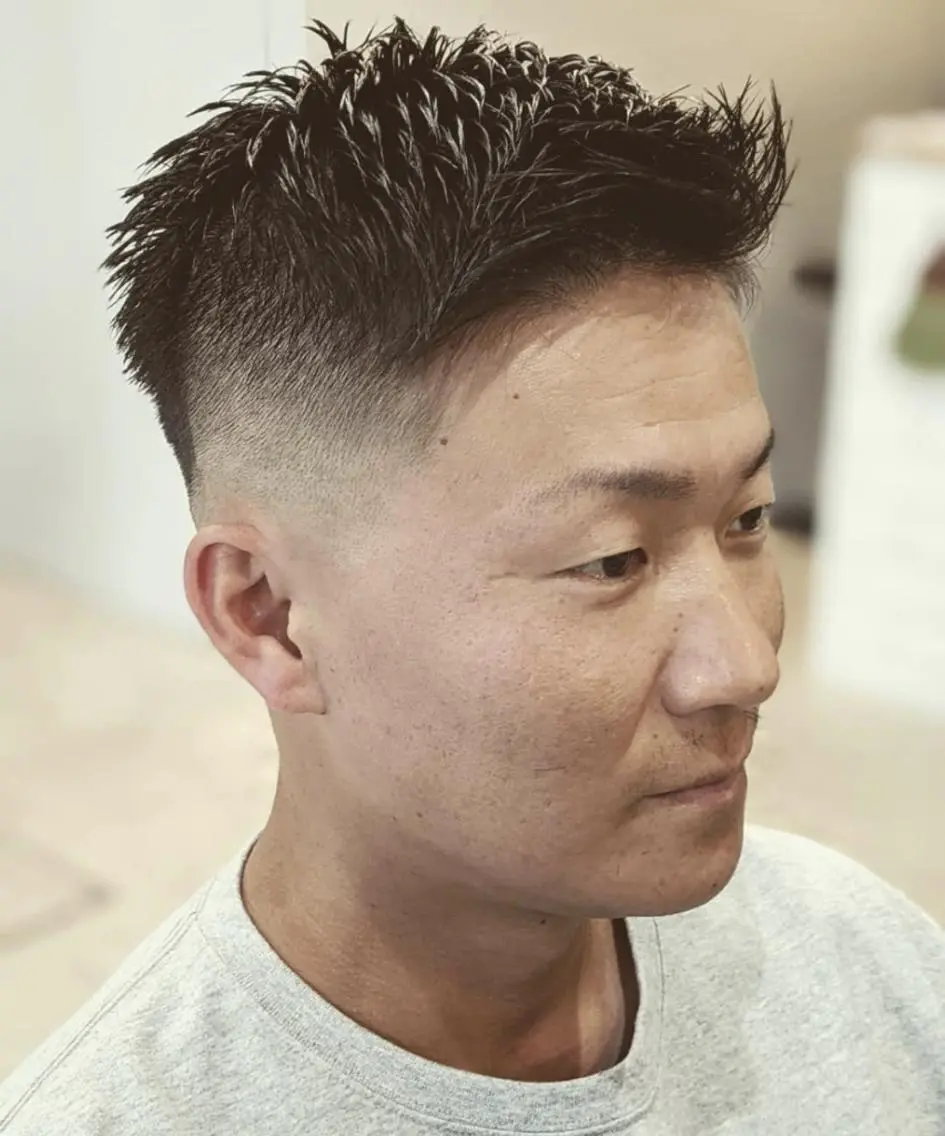 ショート メンズ フェードカット スキンフェード カット ヘアセット 💈山本 卓士💈のヘアスタイル