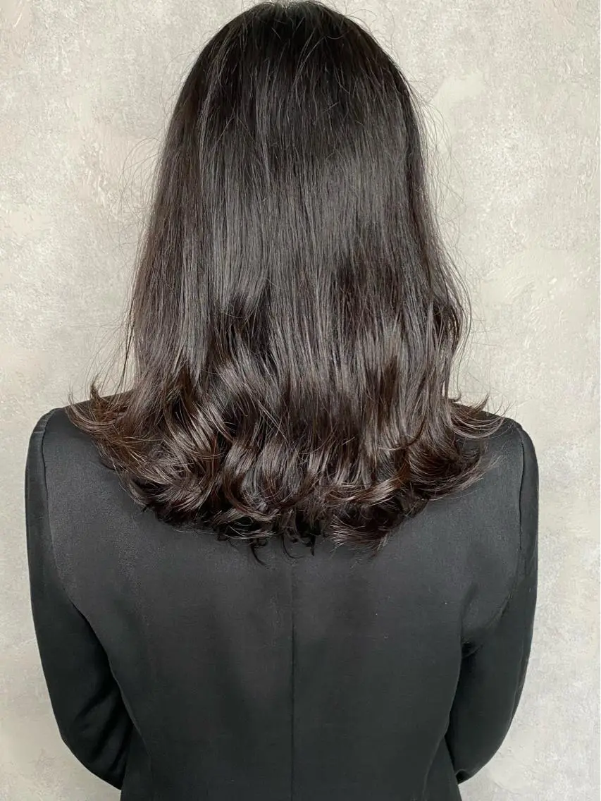 セミロング カラー アディクシーカラー ベージュカラー 黒髪 ブリーチ ブルーカラー カット ヘアカラー トリートメント 成城美容室 YOSHIMURAのヘアスタイル