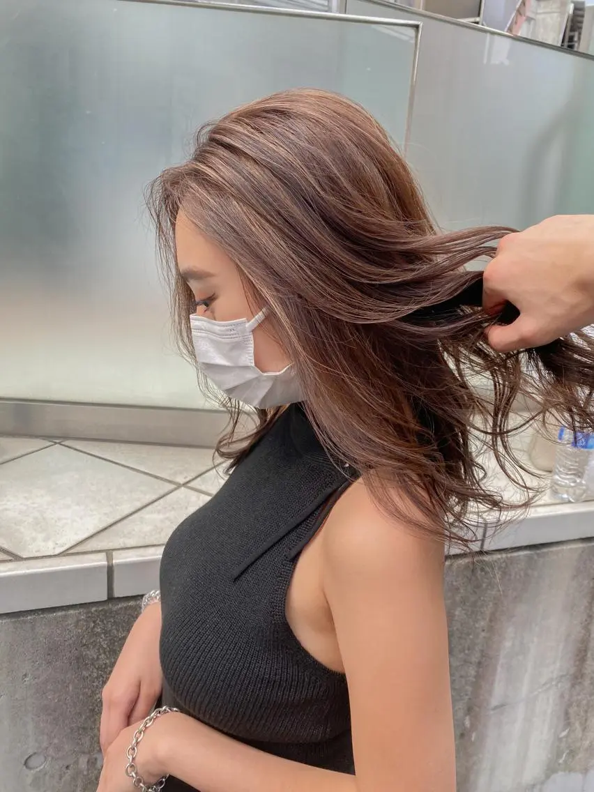 セミロング カラー カット ヘアカラー トリートメント 海外デザイン🇺🇸 石渡諒太のヘアスタイル