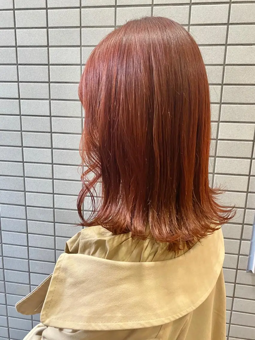 ミディアム カラー ブリーチ ブリーチなしカラー オレンジ ヘアカラー コマツリサ ROCCO eastのヘアスタイル