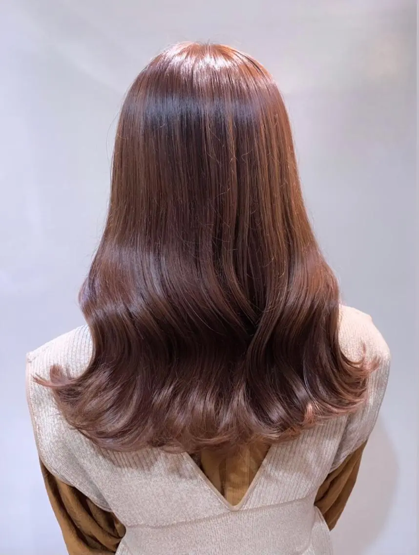 セミロング カラー ヘアアレンジ 柔らか垢抜けｶﾗｰと ｶｯﾄ🫧ASUKAのヘアスタイル