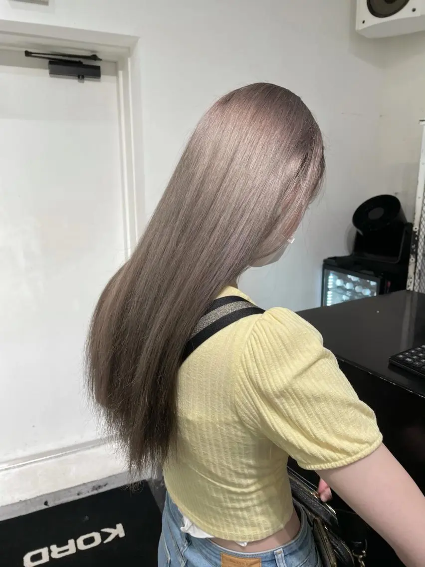 ロング カラー ヘアアレンジ ブリーチ グレージュ シルバー シルバーグレージュ カット ヘアカラー トリートメント 艶ハイトーン/ヘア アレンジAYAKAのヘアスタイル