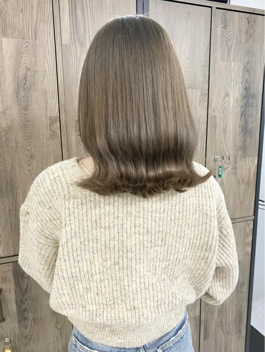 セミロング カラー ヘアアレンジ 🌷FUKA🌷 まろやかハイトーンのヘアスタイル