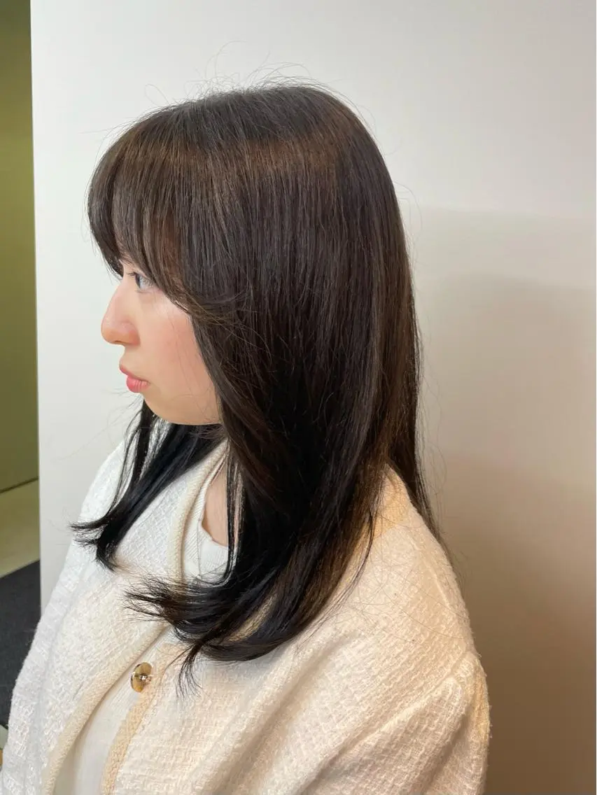セミロング 顔まわりレイヤー 顔周りカット レイヤーカット 🌷久保田 優🌷のヘアスタイル
