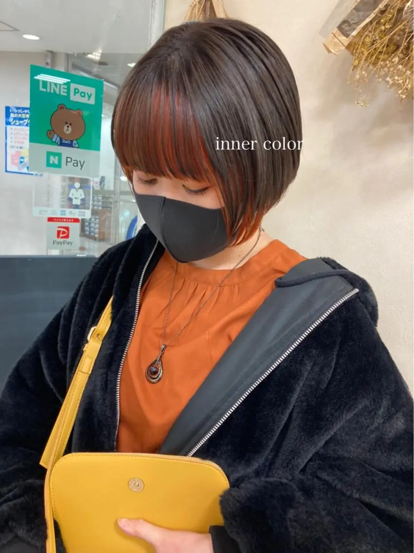 ショート カラー 切りっぱなしボブ ショートボブ ハンサムショート ブリーチ インナーカラー カット ヘアカラー トリートメント 初めてのショート お任せください✂️のヘアスタイル