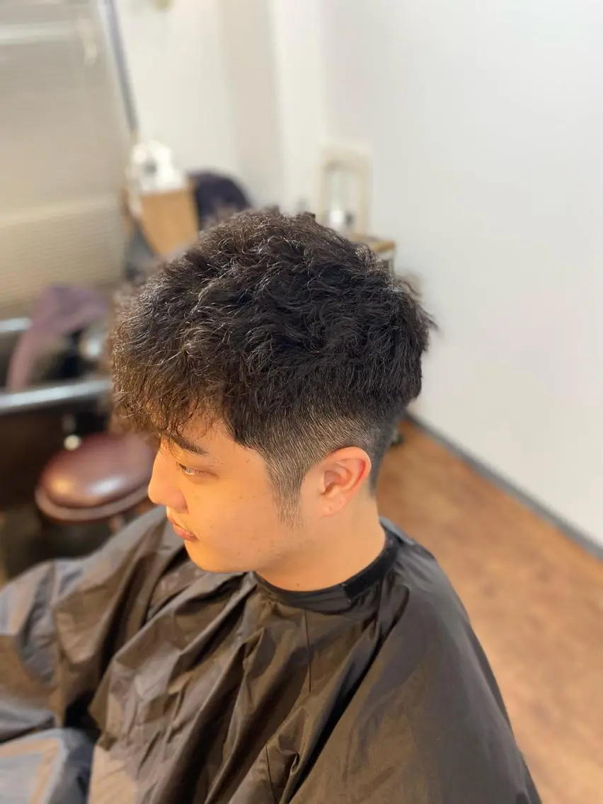 ショート パーマ メンズ カット パーマ トリートメント Luzir⭐︎ GEN⭐︎のヘアスタイル