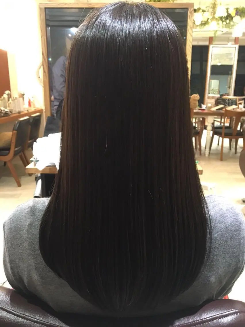ショート ミディアム セミロング カラー アッシュ ブラウンカラー トリートメント メンズパーマの巨匠 鈴木純のヘアスタイル
