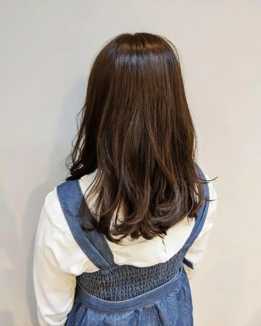 セミロング 矢部 江里奈のヘアスタイル