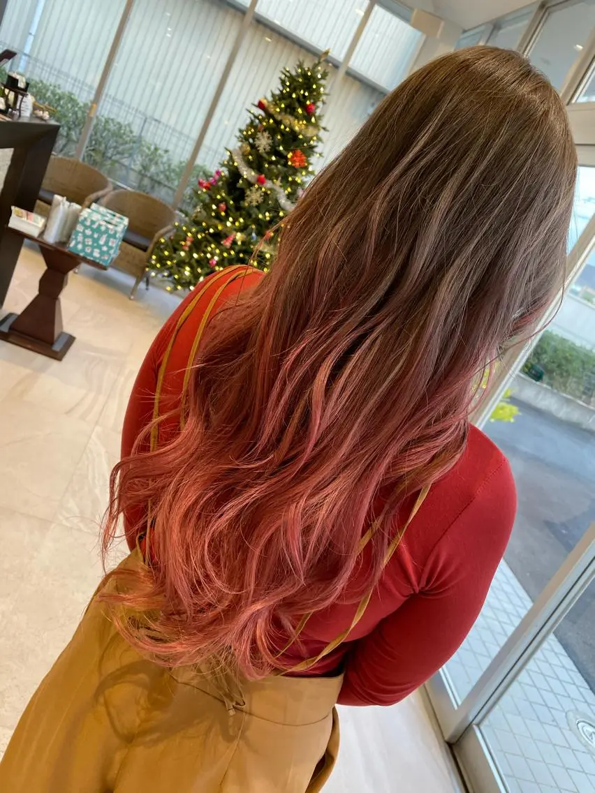 ロング カラー 松永 果菜のヘアスタイル