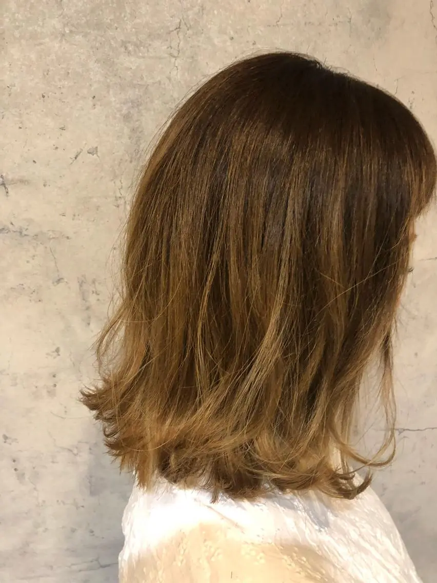 ミディアム カラー 髪質改善&ブリーチ 伊勢 祐一郎のヘアスタイル
