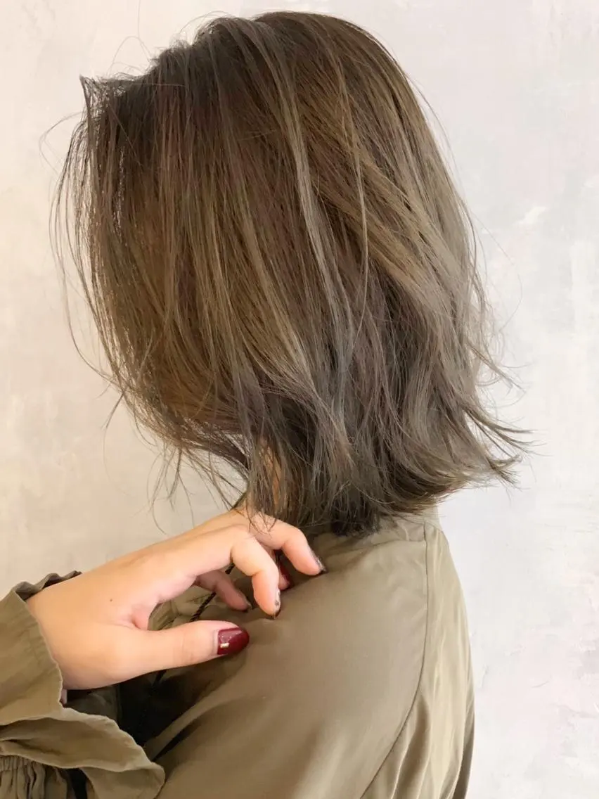 ミディアム カラー パーマ ヘアアレンジ アッシュ ITbyALBUM 中野店のヘアスタイル