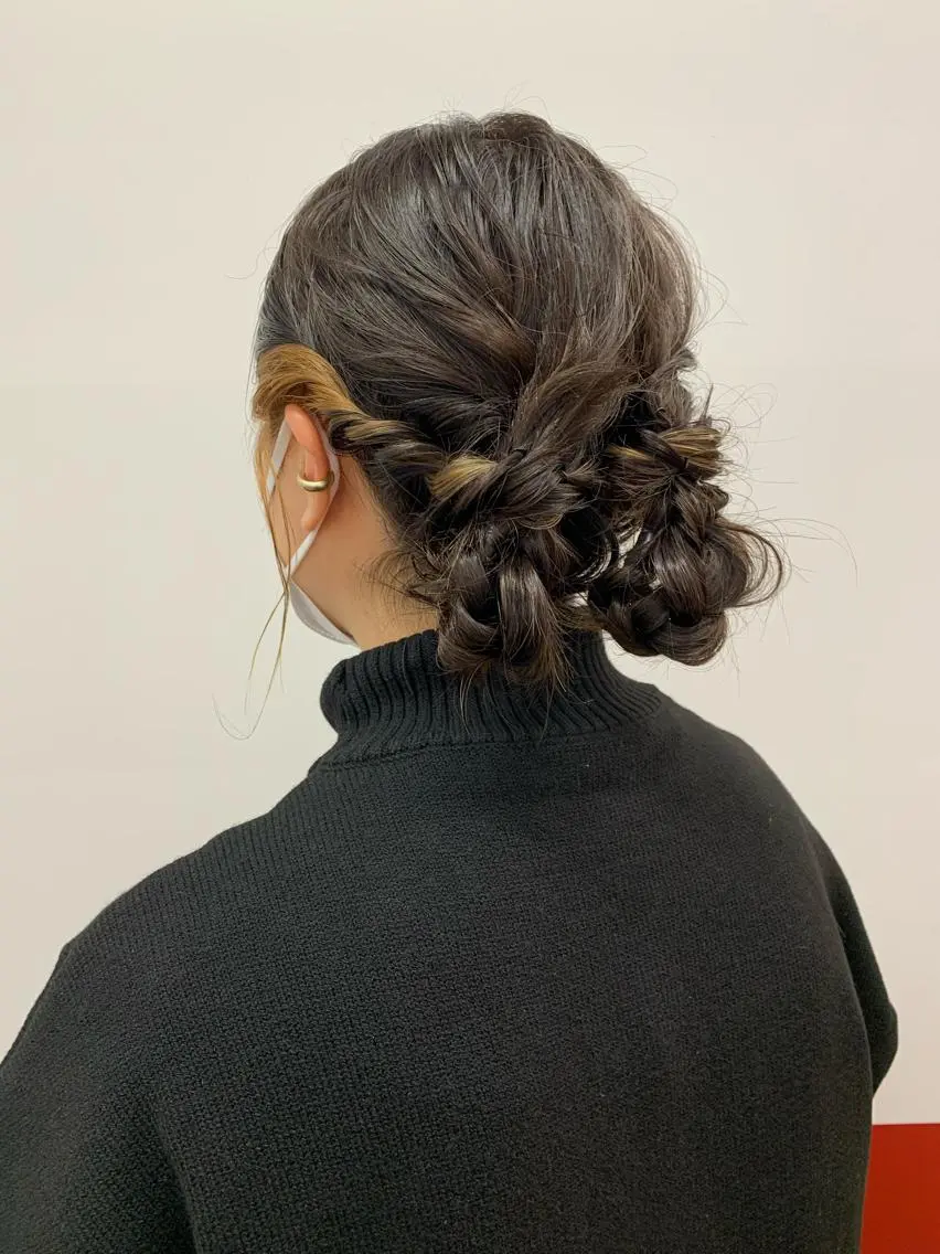 ミディアム ヘアアレンジ 着付け SAKINO ベージュカラーのヘアスタイル