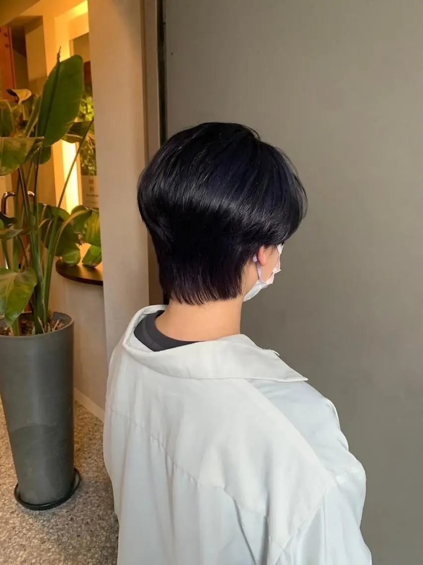 セミロング カラー ブリーチ ブラウンカラー ショコラブラウン ダブルカラー ブリーチなしカラー TIGRE kamitoriのヘアスタイル
