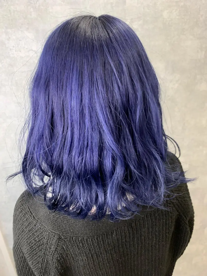 ミディアム カラー ブルーカラー ブルーバイオレット バイオレットカラー ヘアカラー トリートメント LUXBE LUCEのヘアスタイル