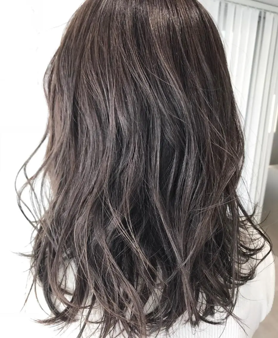 ミディアム カラー パーマ ヘアアレンジ ネイル 透明感カラー グレージュ ハイライトカラー ハイライト 韓国ヘア/レイヤー /透明感カラー❤️のヘアスタイル