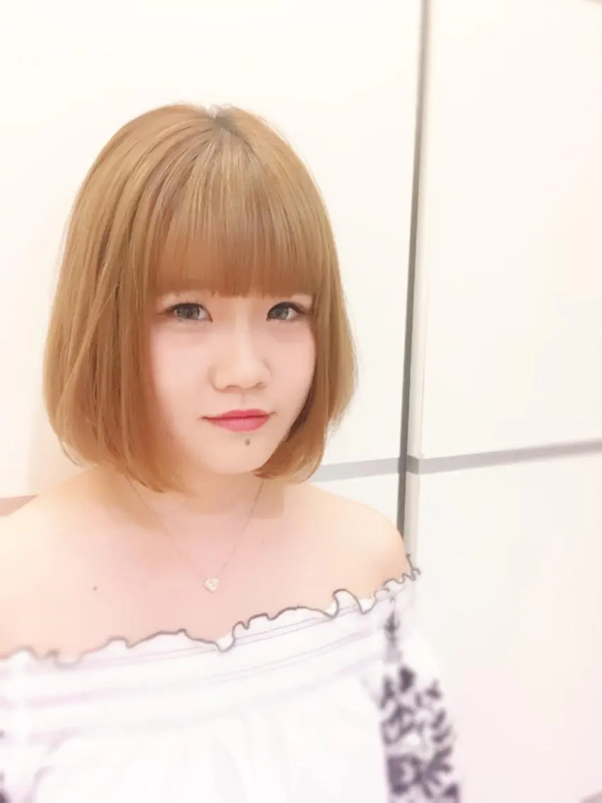 ショート カラー GOSSIP信国 瑞絵のヘアスタイル