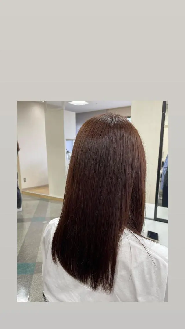 カラー 高本 明日香のヘアスタイル