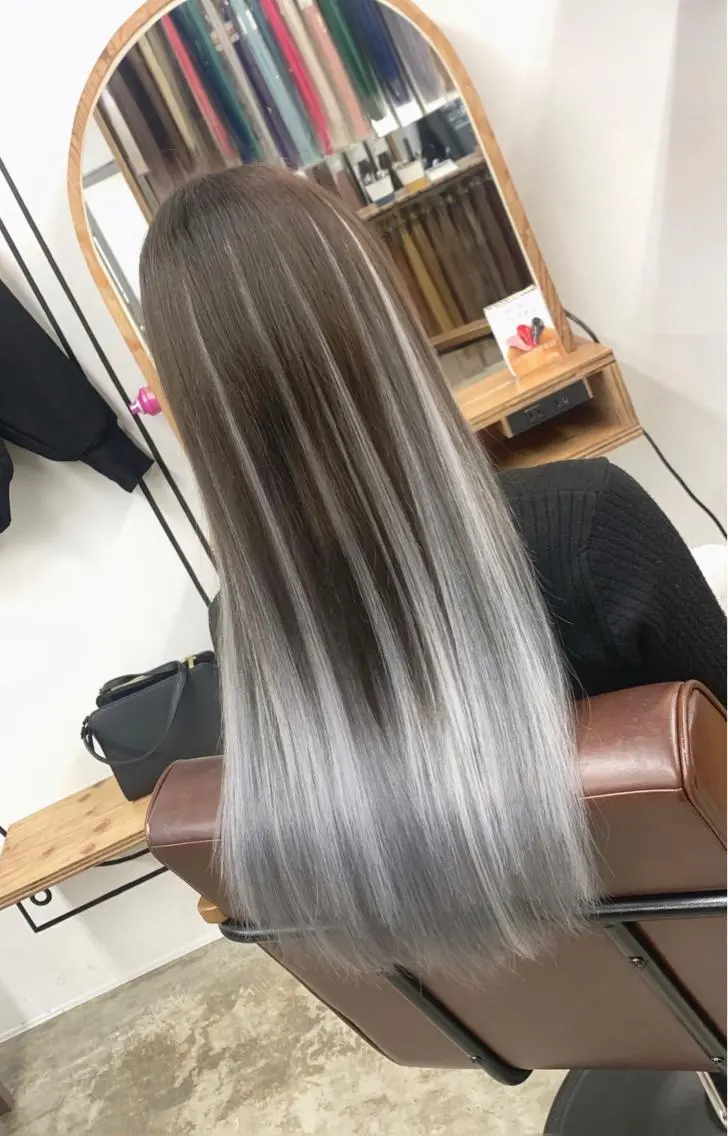 シール／編込エクステ ヘアーエクステ専門店のヘアスタイル