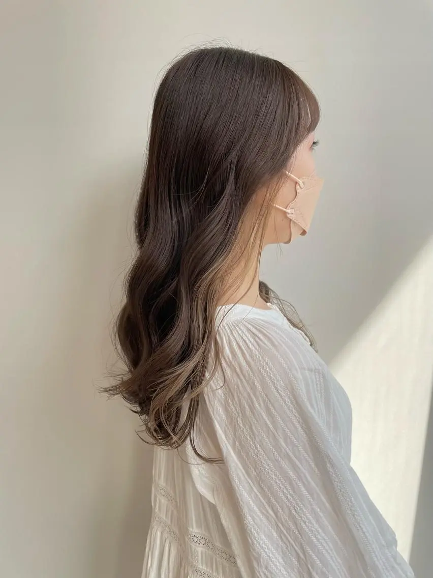 セミロング カラー パーマ ヘアアレンジ ベージュカラー 加藤 綾華のヘアスタイル