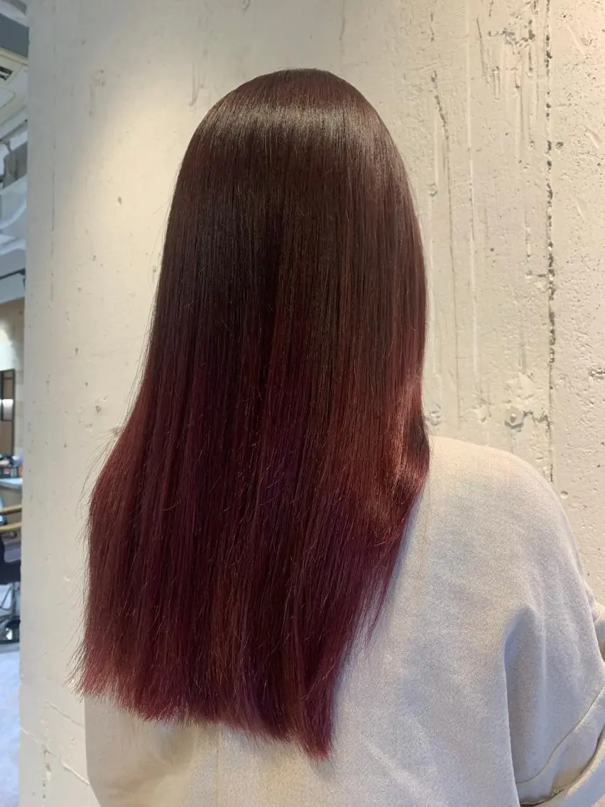 ロング カラー EIGHT 中川原 菜々子のヘアスタイル