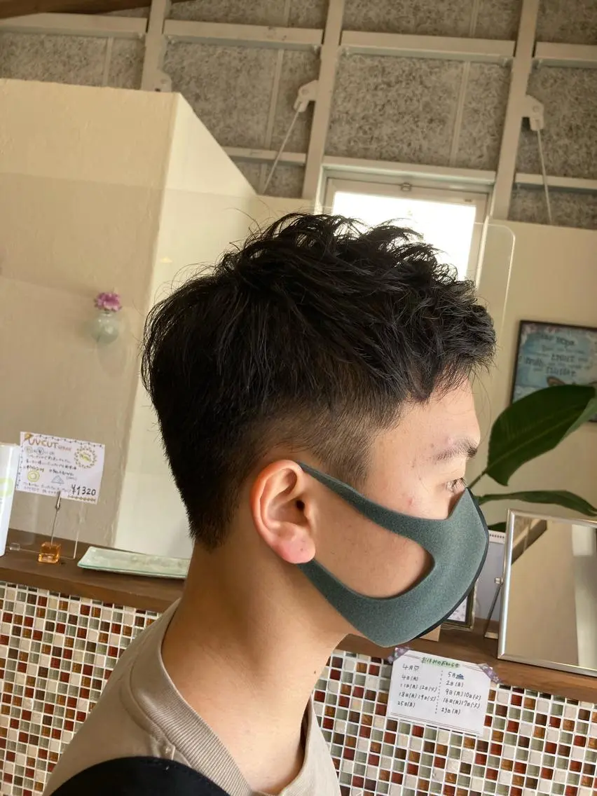 ショート メンズ 刈り上げ 加藤 泰地のヘアスタイル