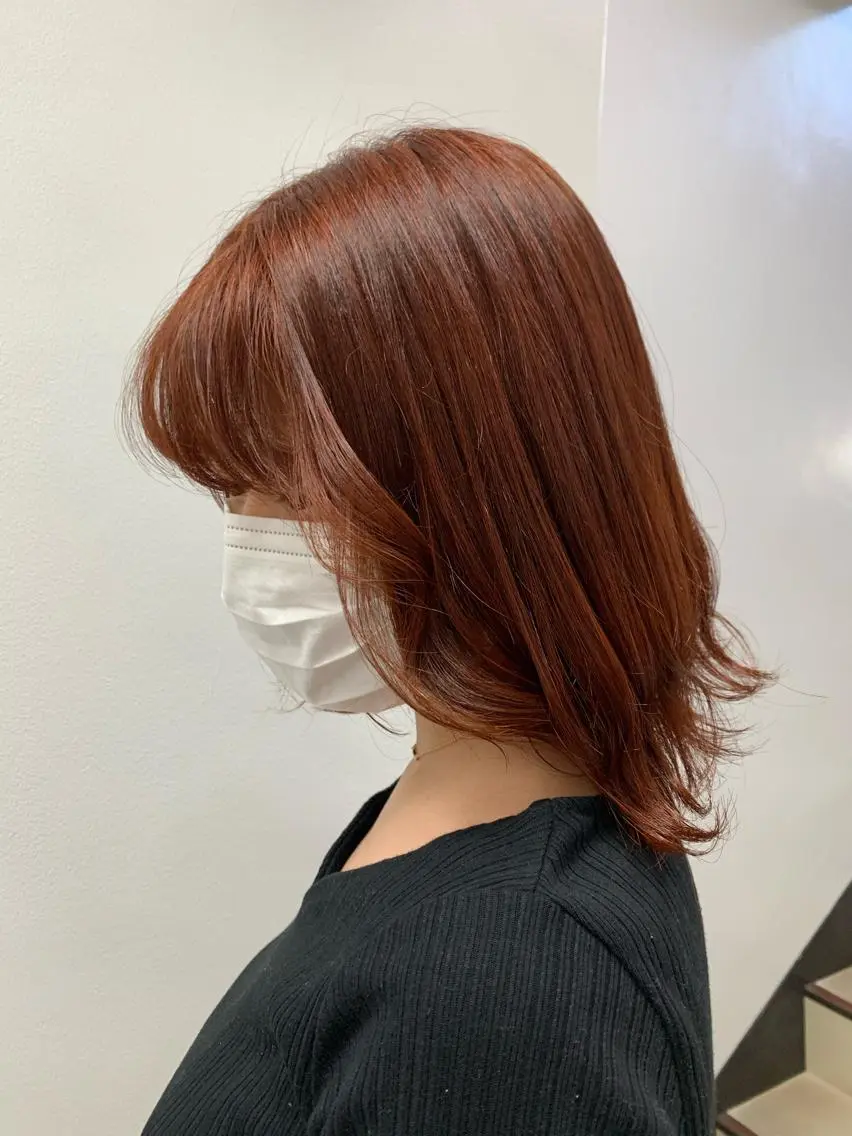 ミディアム カラー 抜け感レイヤー︴ ニュアンスカラーのヘアスタイル