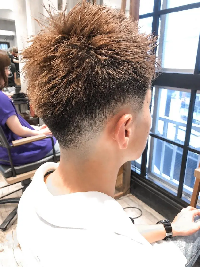 ショート メンズ カラー フェードカット スキンフェード 新宿メンズ専門 モテ清潔感パーマ特化のヘアスタイル