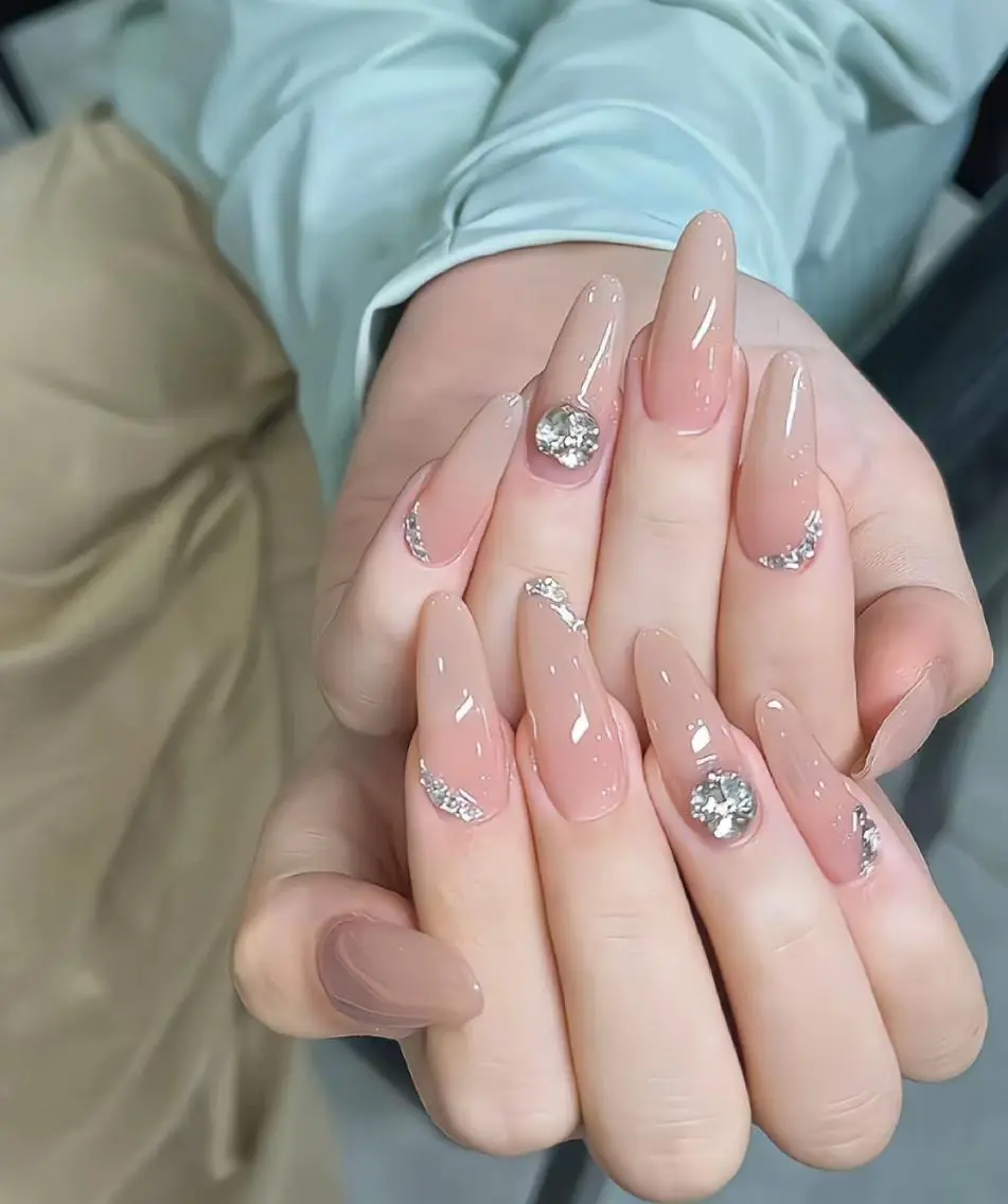 ネイル ハンドネイル 💛 美緒のネイルデザイン
