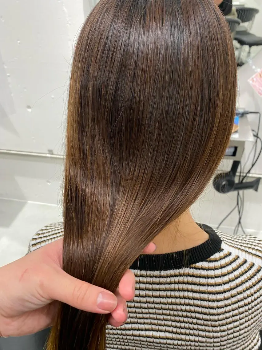 ロング パーマ 縮毛矯正 ヘアセット／オカダ サラのヘアスタイル