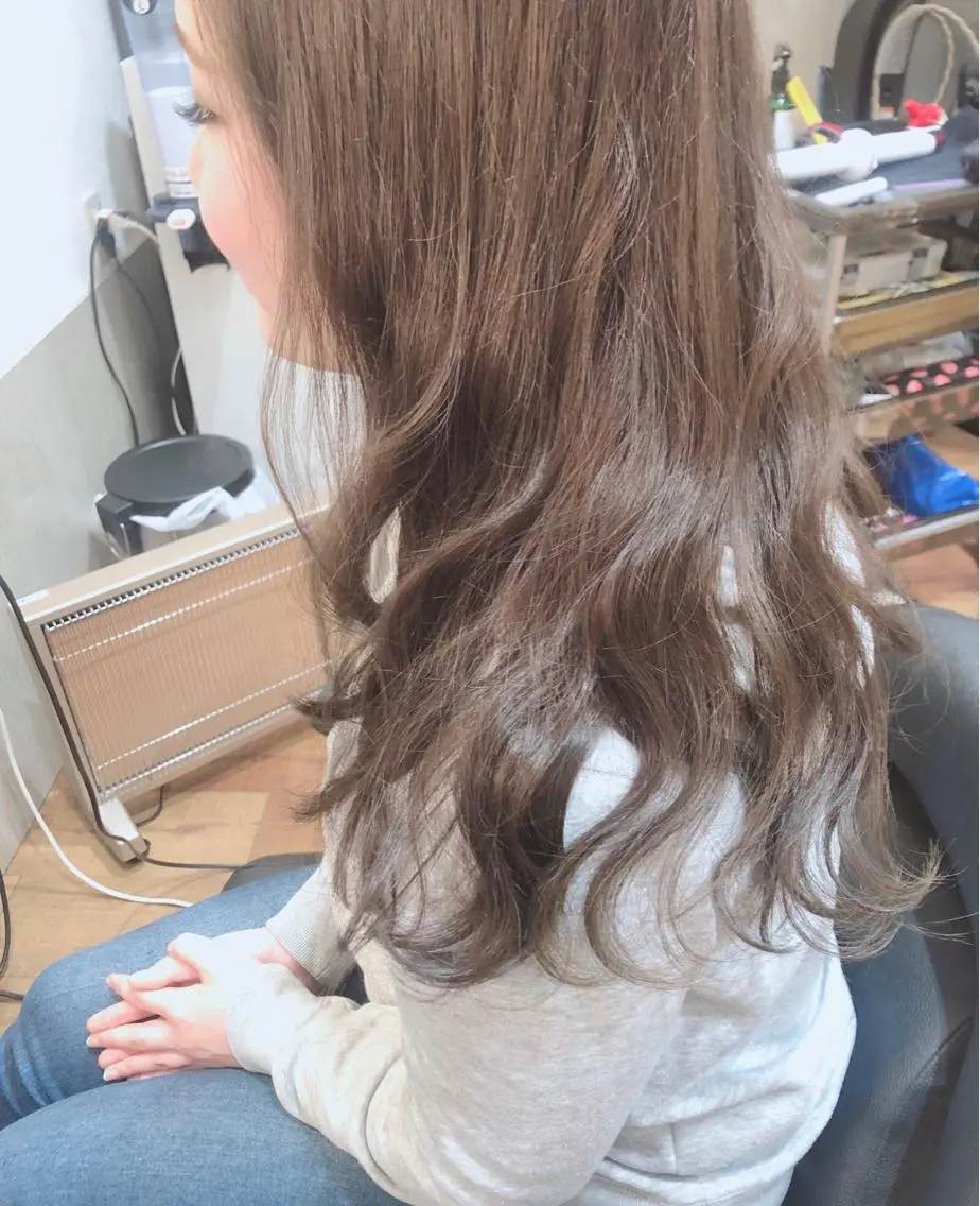 ロング カラー アディクシーカラー アッシュ 谷口ゆめ/縮毛矯正/ 大人女子/眉ワックスのヘアスタイル