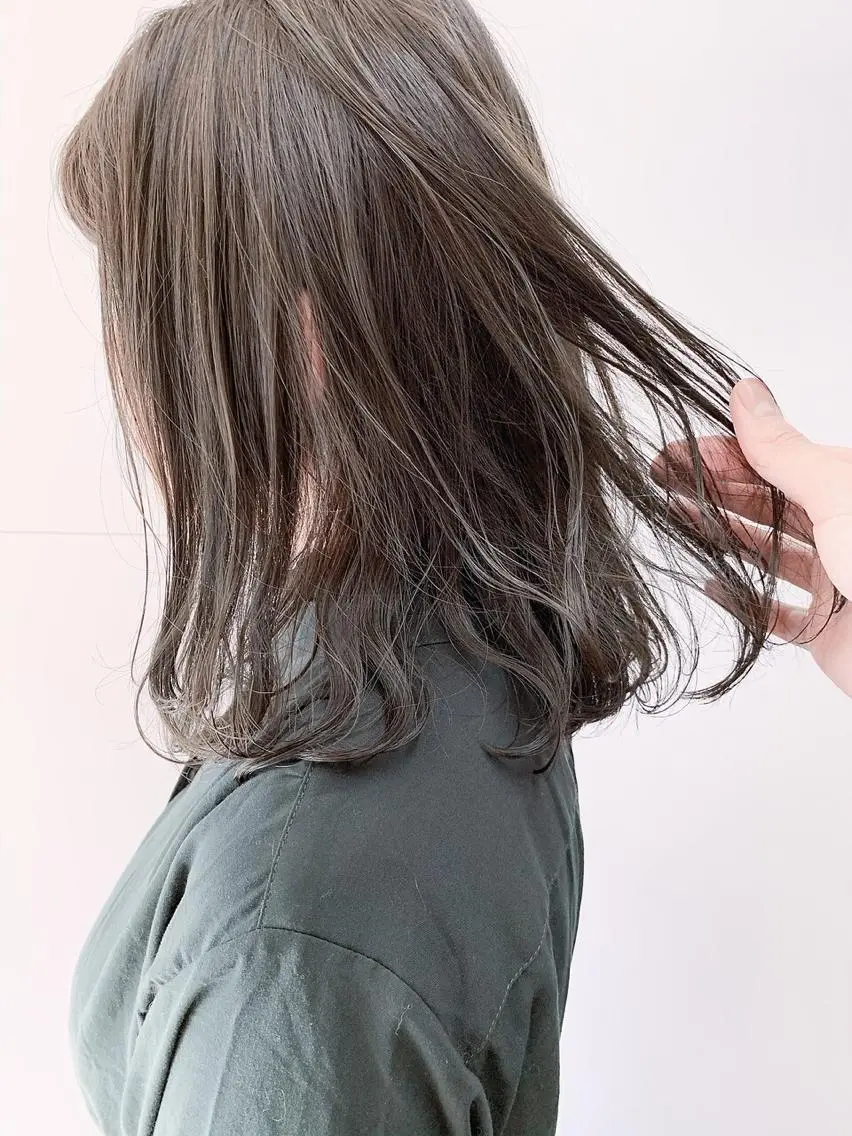 カラー 瀬戸 杏珠のヘアスタイル