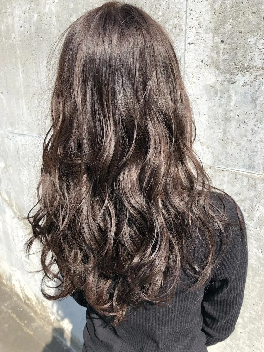 ロング 小川 美咲のヘアスタイル