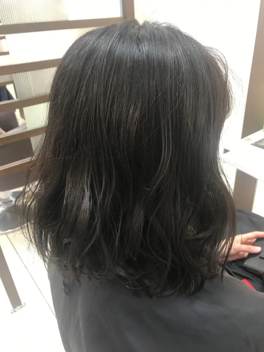 ミディアム カラー 馴染ませNo.1🧃 エクステ・アレンジのヘアスタイル