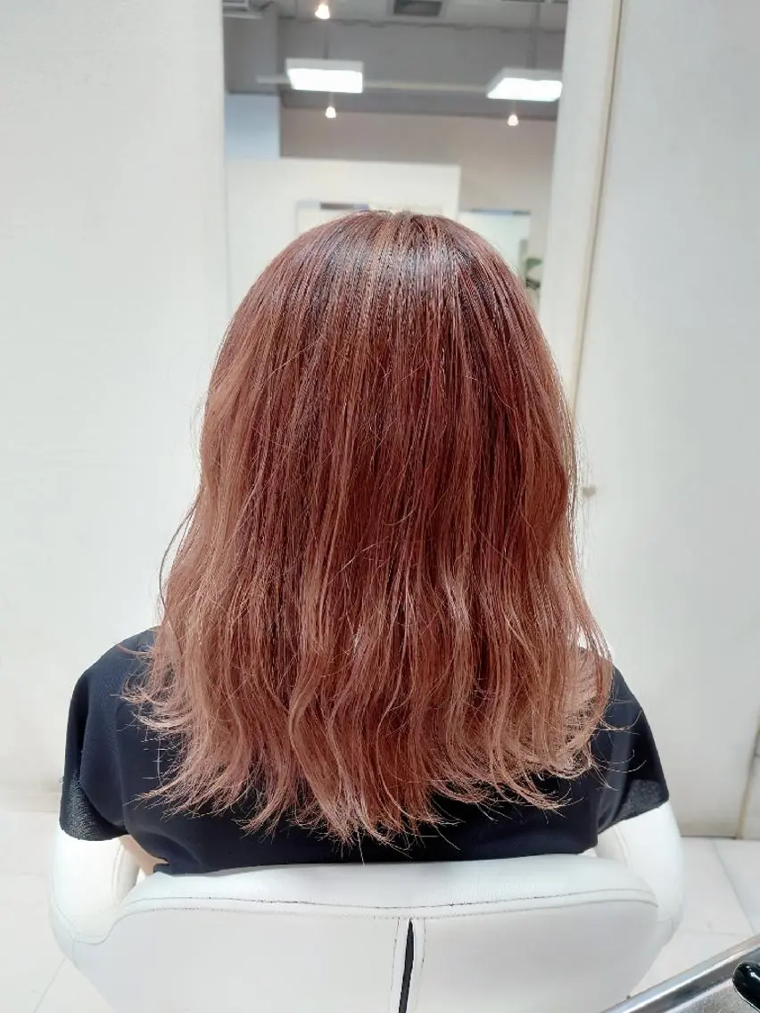カラー ベージュカラー ブリーチ ハイライトカラー ピンクカラー ピンクベージュ nagane sayakaのヘアスタイル