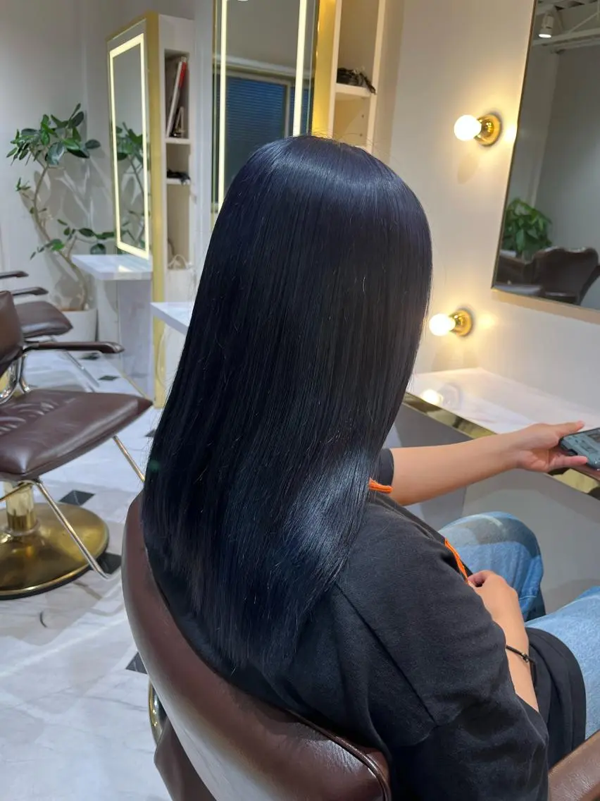 ロング カラー 髪質改善・縮毛矯正 特化・ユウシンのヘアスタイル