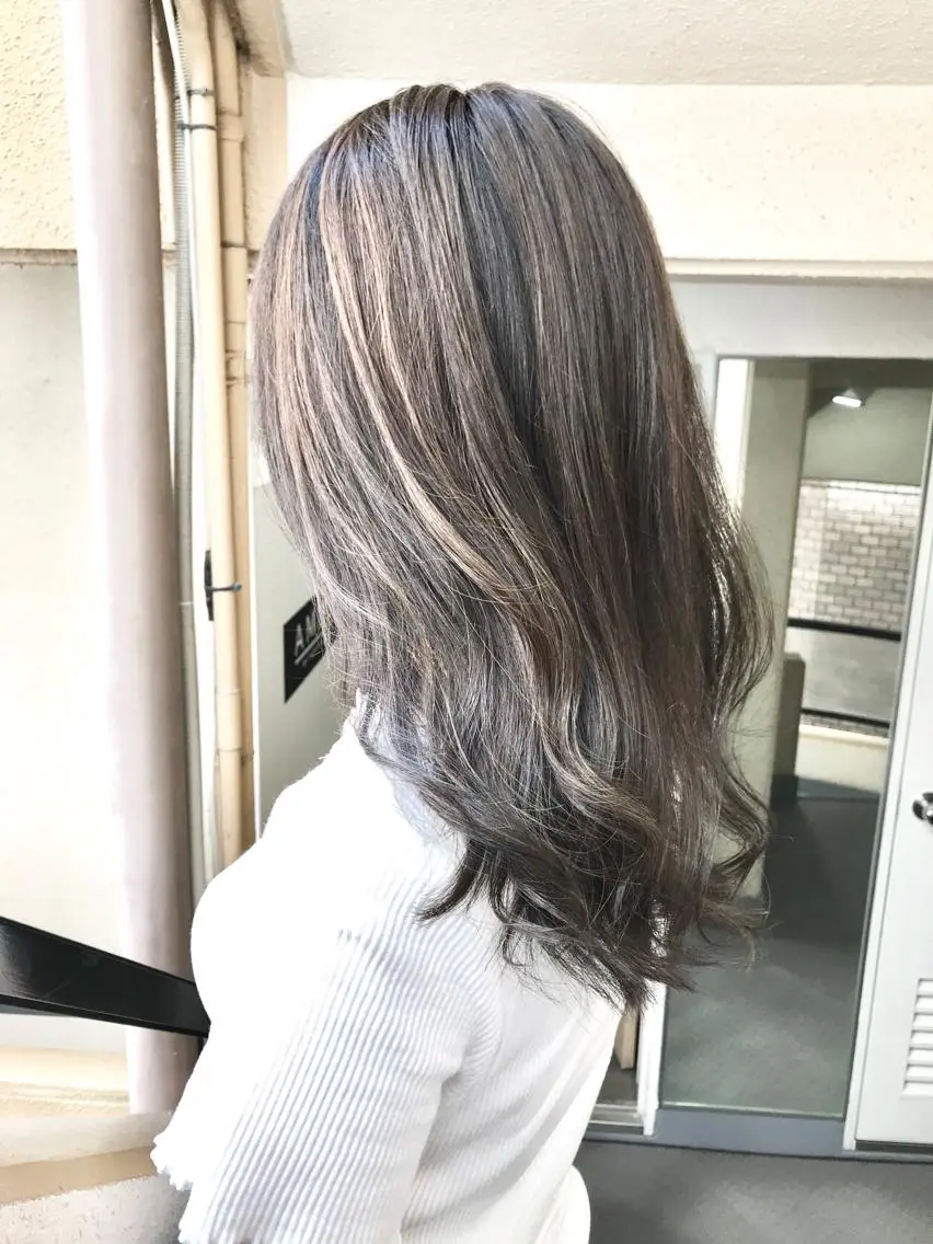 セミロング カラー デザインカラー 💎髪質改善💎 デザイナーshinのヘアスタイル