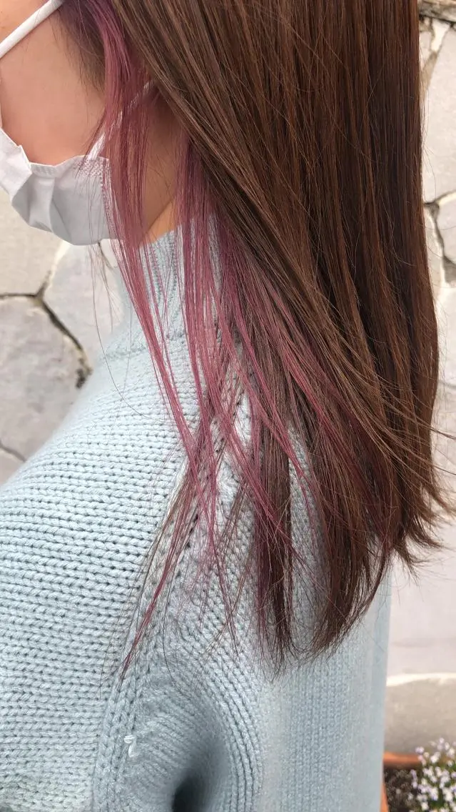 ロング カラー ヘアカラー 川元 汐音のヘアスタイル