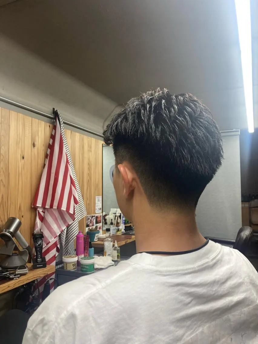 メンズ フェードカット 刈り上げ カット ヘアセット 関 晃哉のヘアスタイル