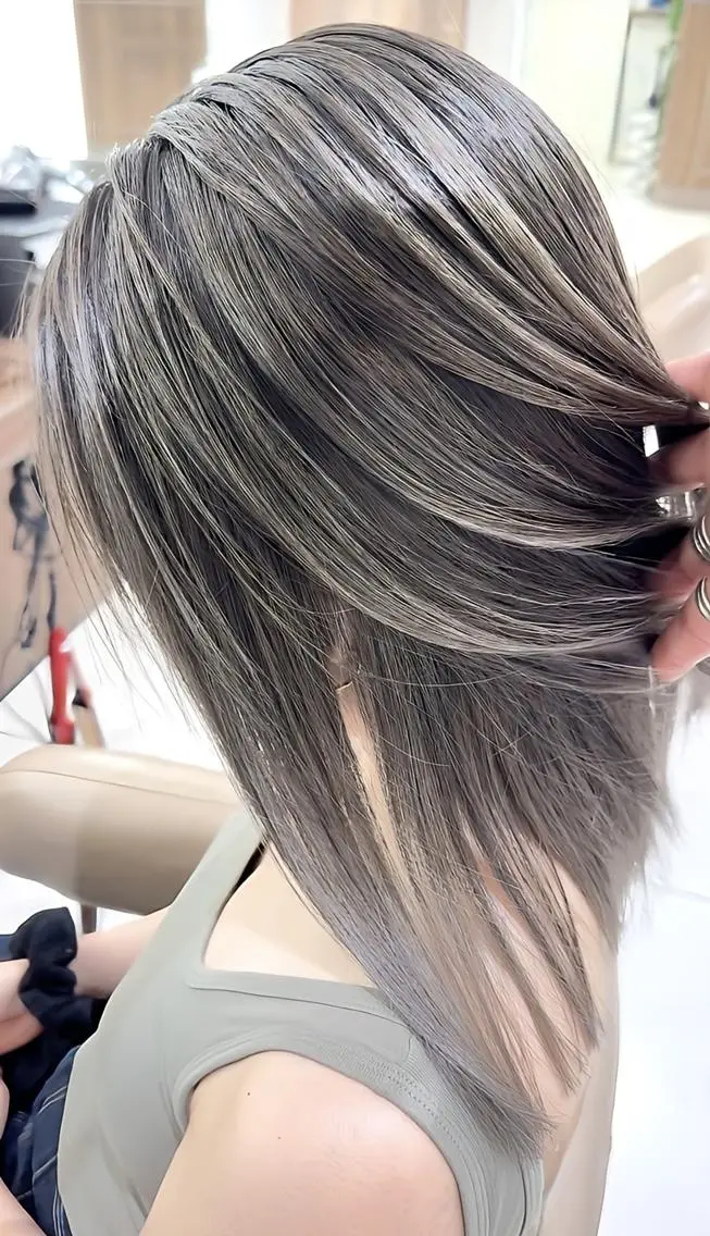カラー セミロング バレイヤージュ 髪質改善 レイヤーカット カット ヘアカラー トリートメント 山崎俊輔/髪質改善 /バレイヤージュのヘアスタイル